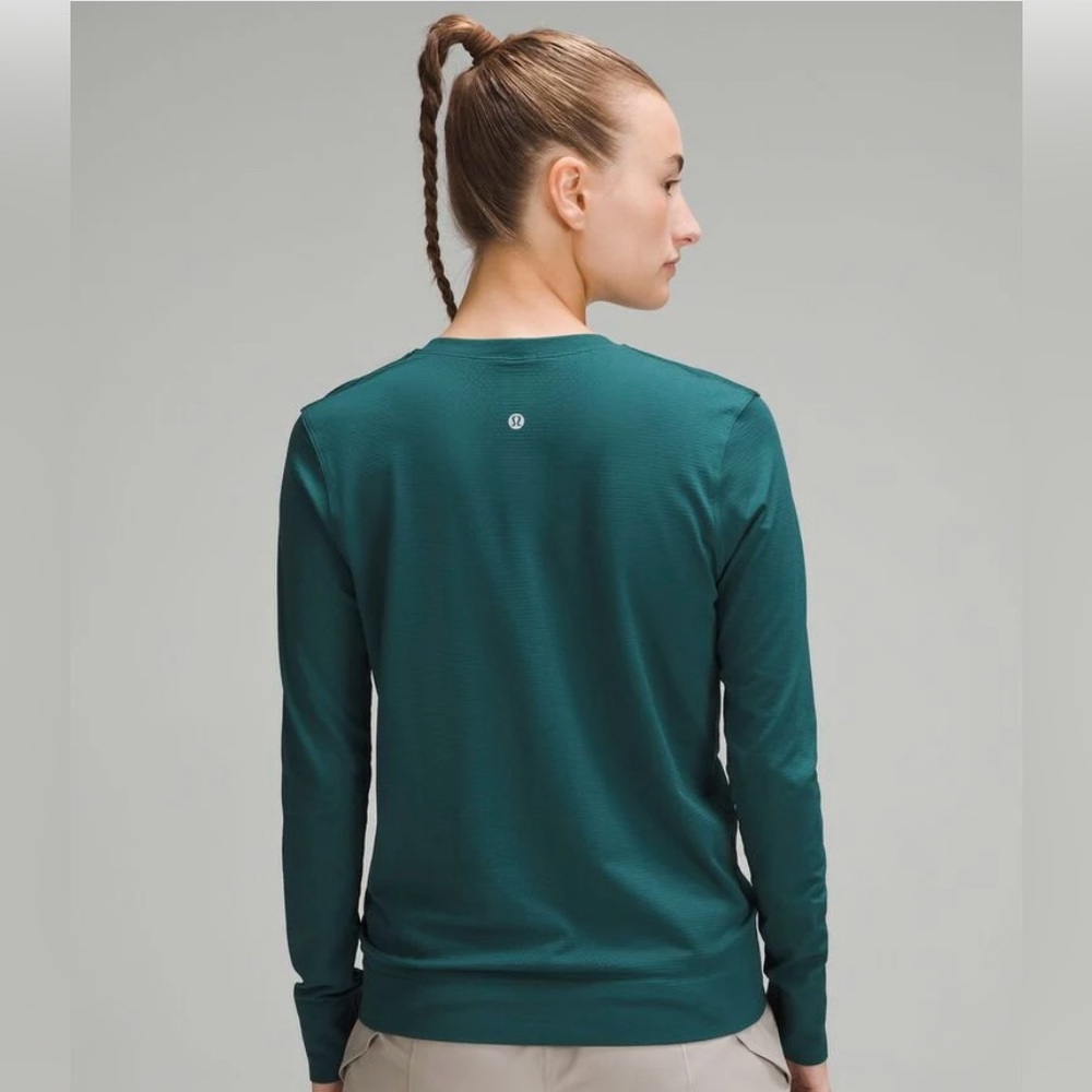 Like New Lululemon Athletica Swiftly Relaxed Hip Length Long Sleeve Top - Picture 2 of 13